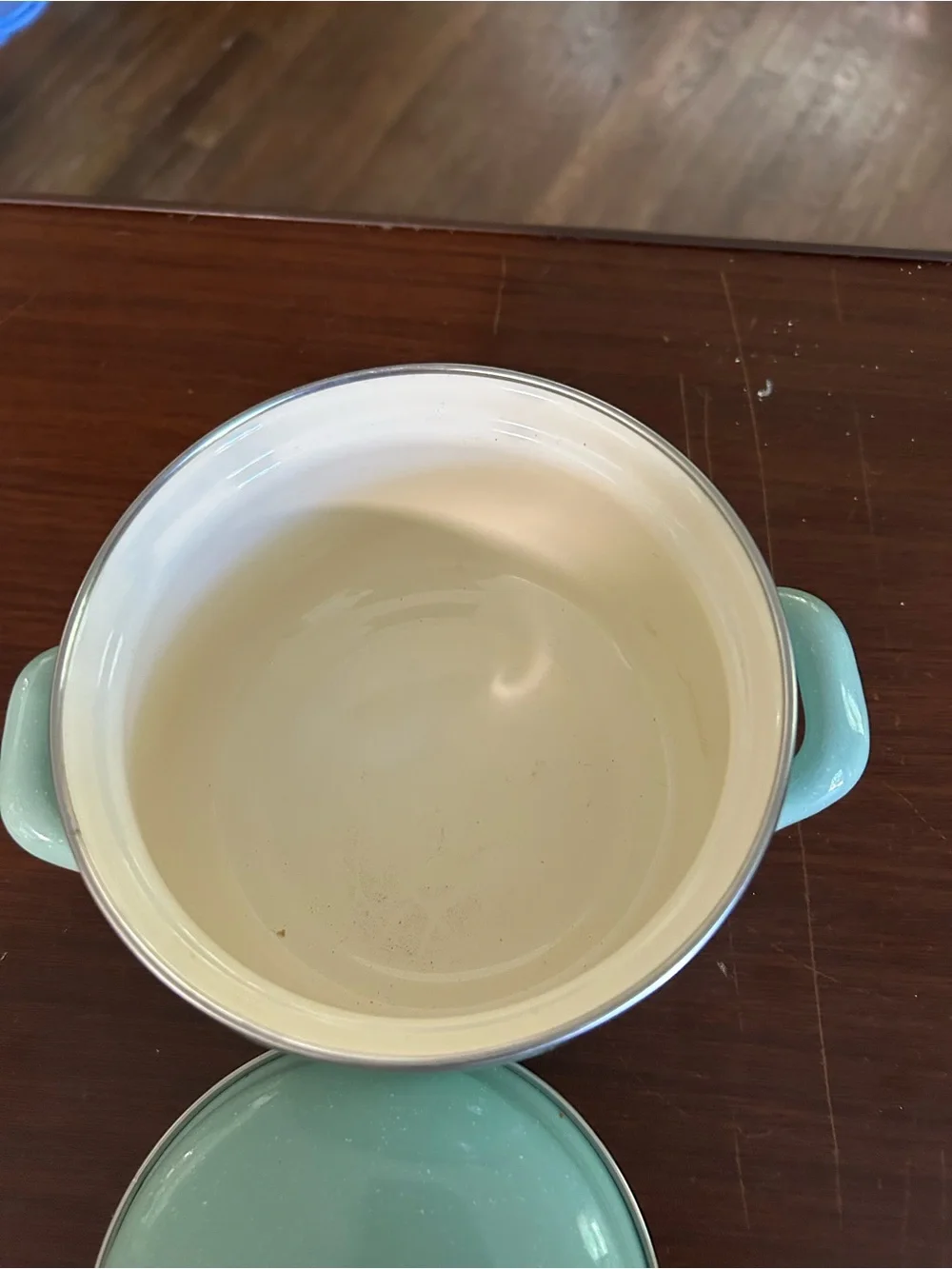 Crofton light Green Enamel 1 quart casserole dish.